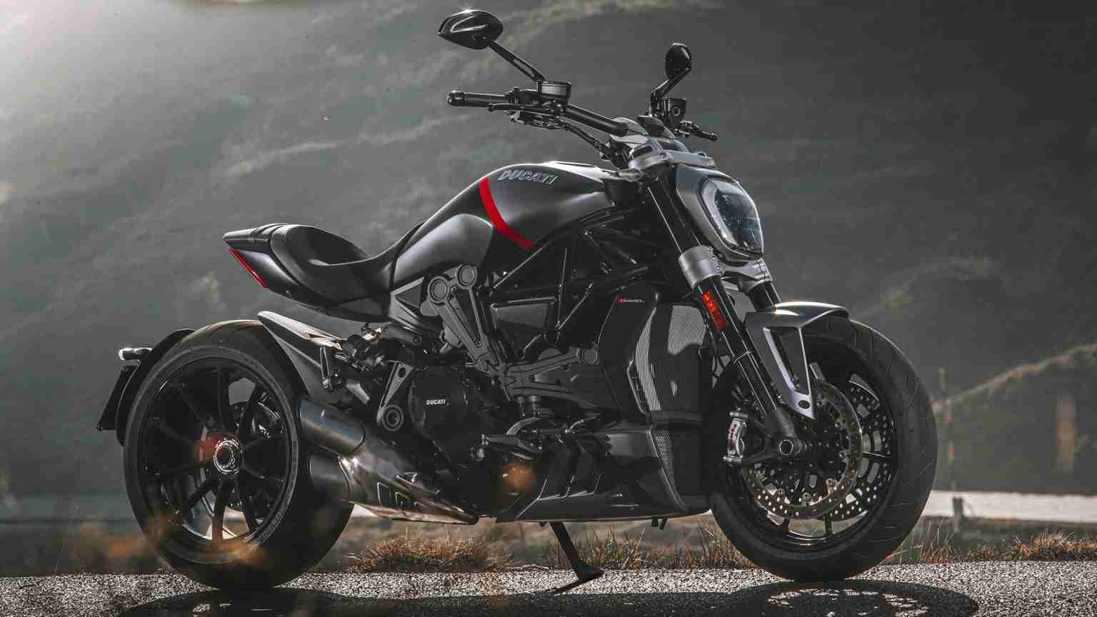 ducati diavel black star