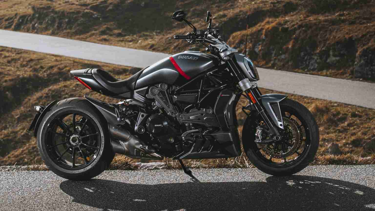 ducati diavel black star