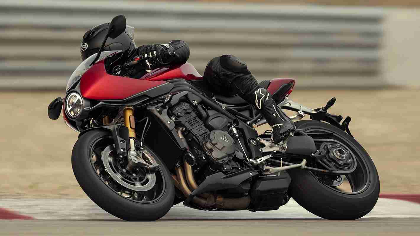 triumph speed triple 1200 rr