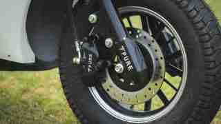 PURE EV Etrance Neo front disc and tyre
