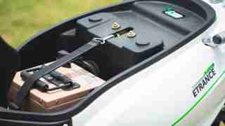 PURE EV Etrance Neo removable battery