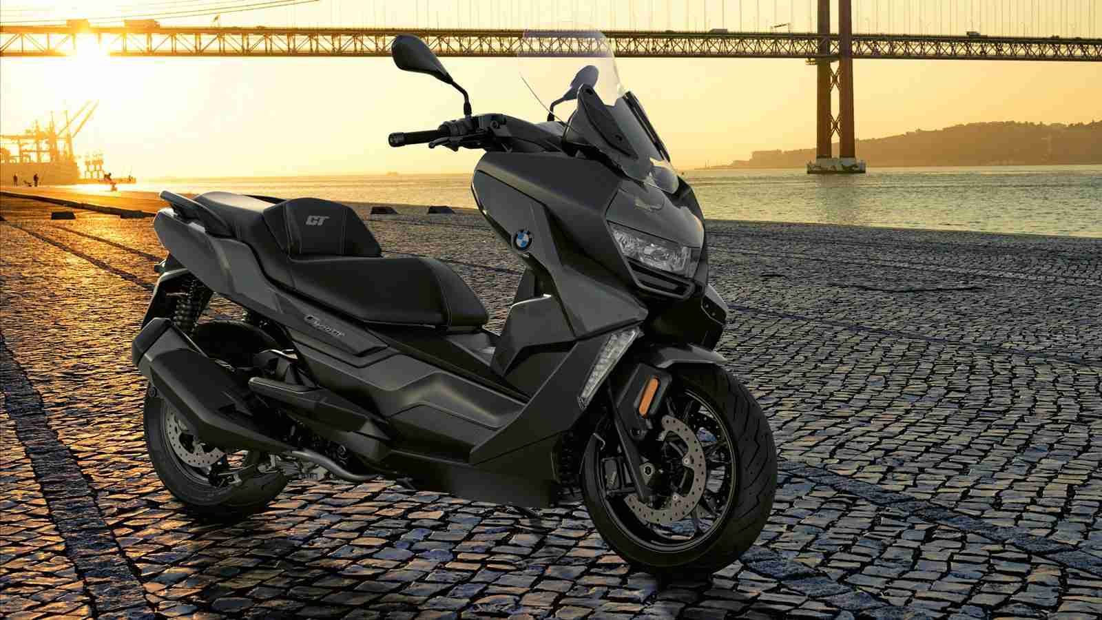 BMW C 400 GT India Style Triple Black