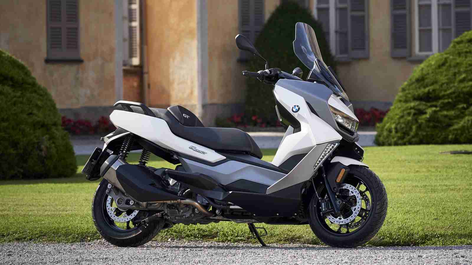 BMW C 400 GT launched in India; Priced at 9.95 lakh