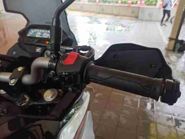 Honda CB200X engine kill switch