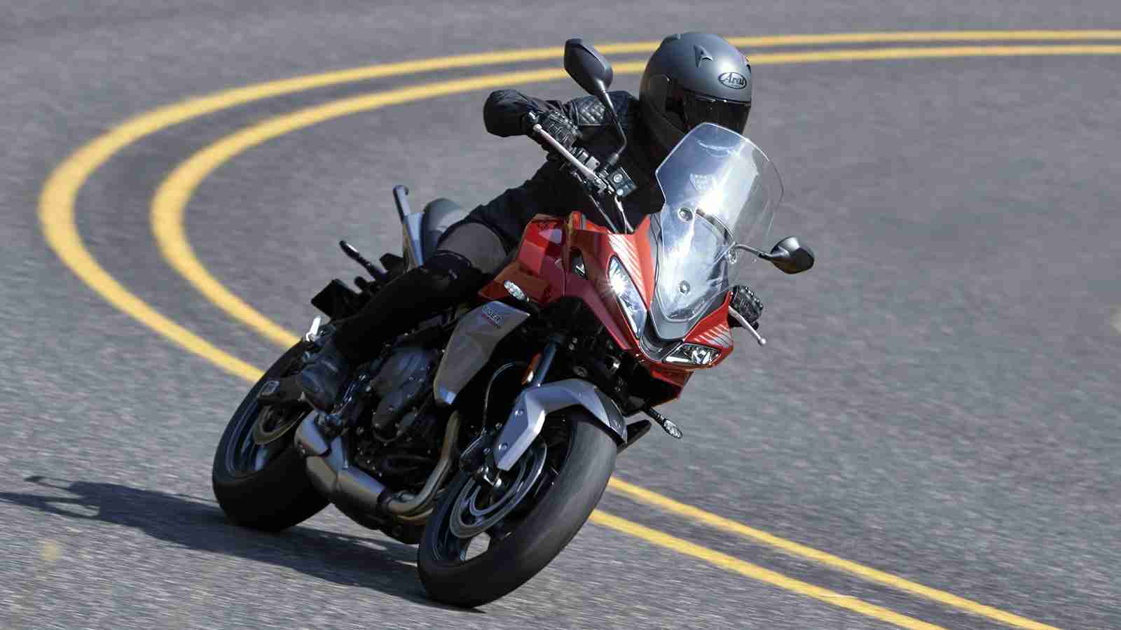 Triumph Tiger Sport 660 action front view