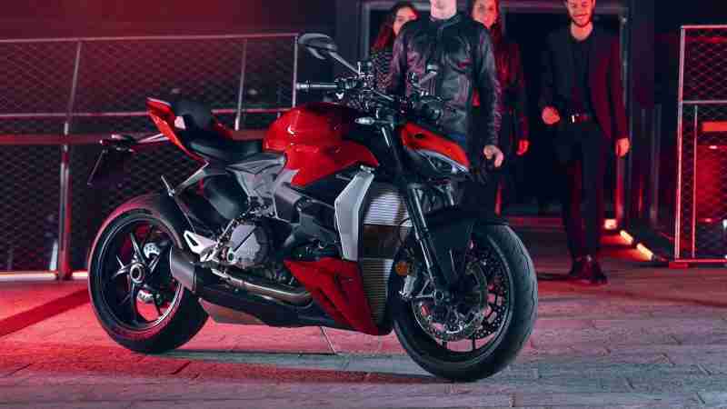 2022 Ducati Streetfighter V2 HD wallpaper