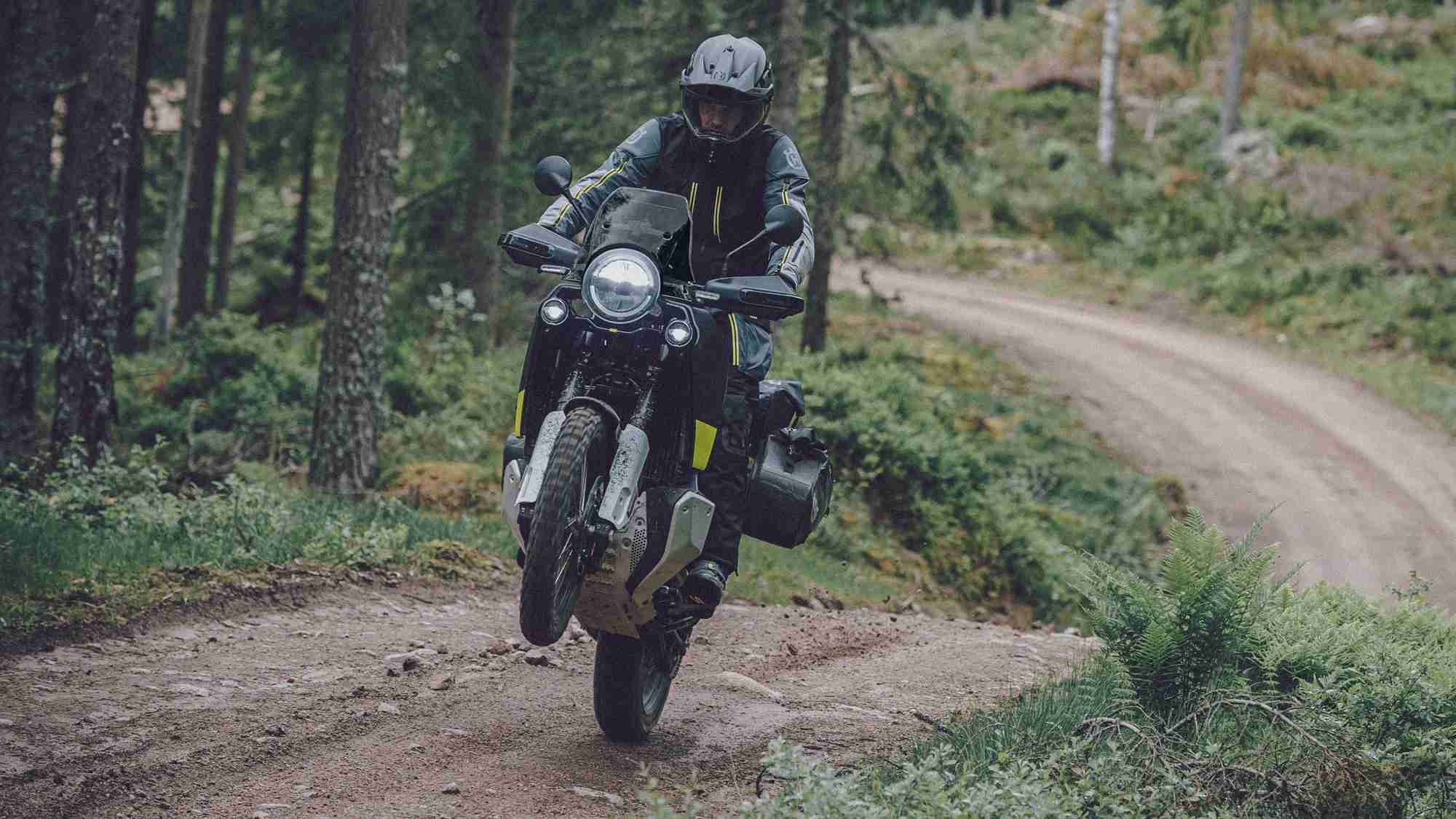2022 Husqvarna Norden 901