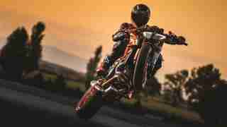 2022 KTM 1290 SUPER DUKE R and KTM 1290 SUPER DUKE R EVO