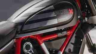 Ducati Scrambler Desert Sled Fasthouse limited edition