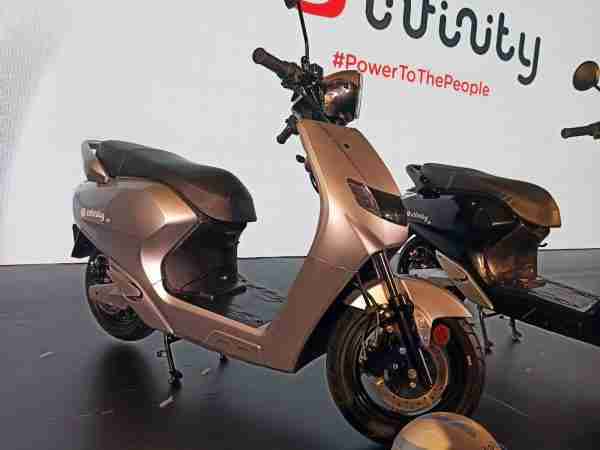 Bounce Infinity E1 electric scooter silver colour option