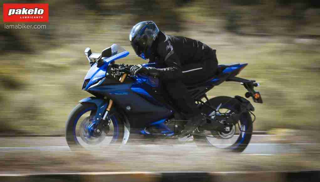 Yamaha R15 V4 HD wallpapers