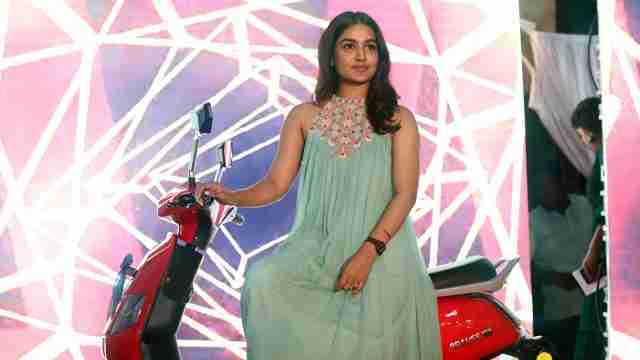 Saniya Iyappan at the opening of BGAUSS Calicut