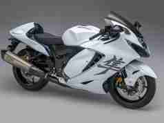 Suzuki Hayabusa gets Akrapovic silencers Performance pack