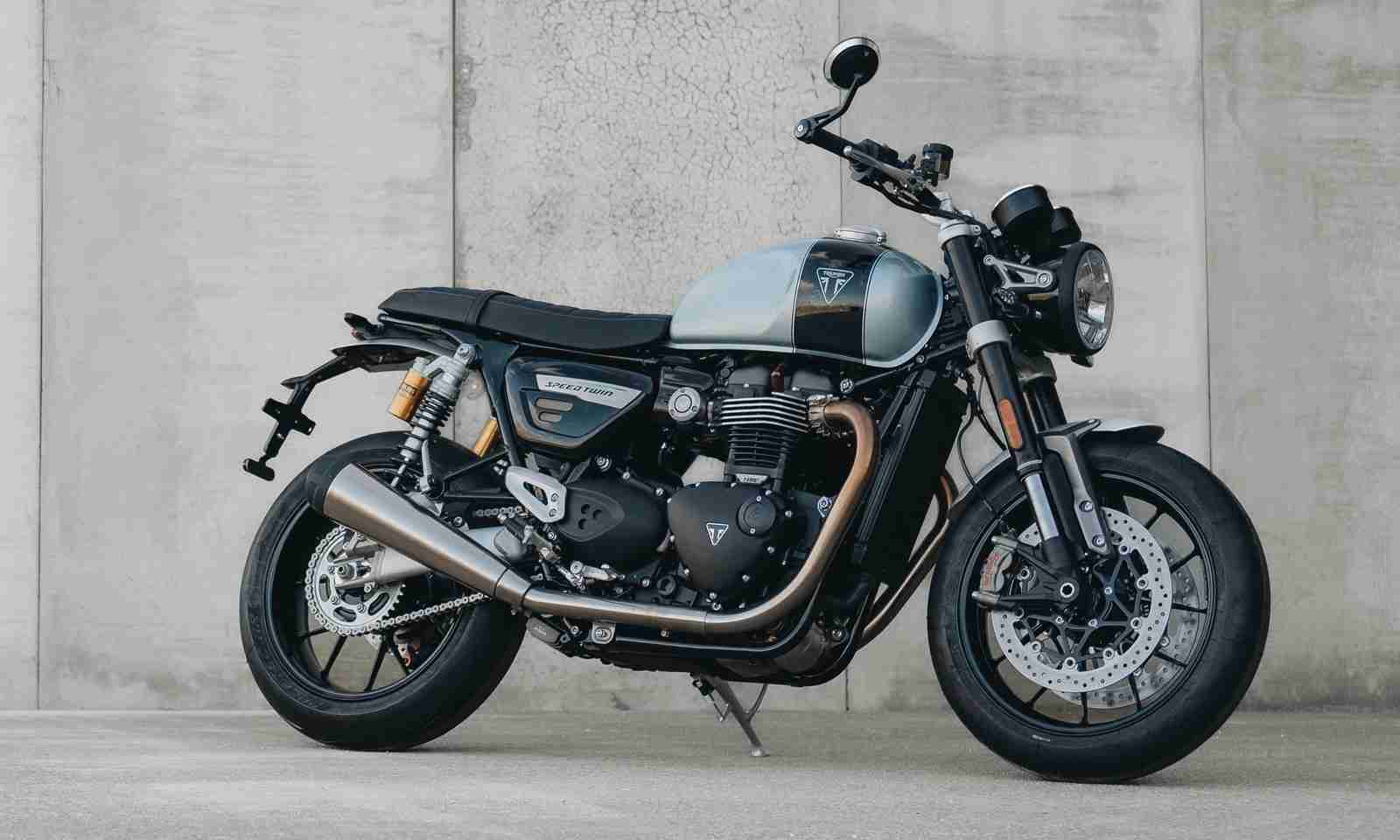 Triumph Speed Twin Breitling limited edition