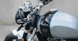 Triumph Speed Twin Breitling limited edition tank and handle bar