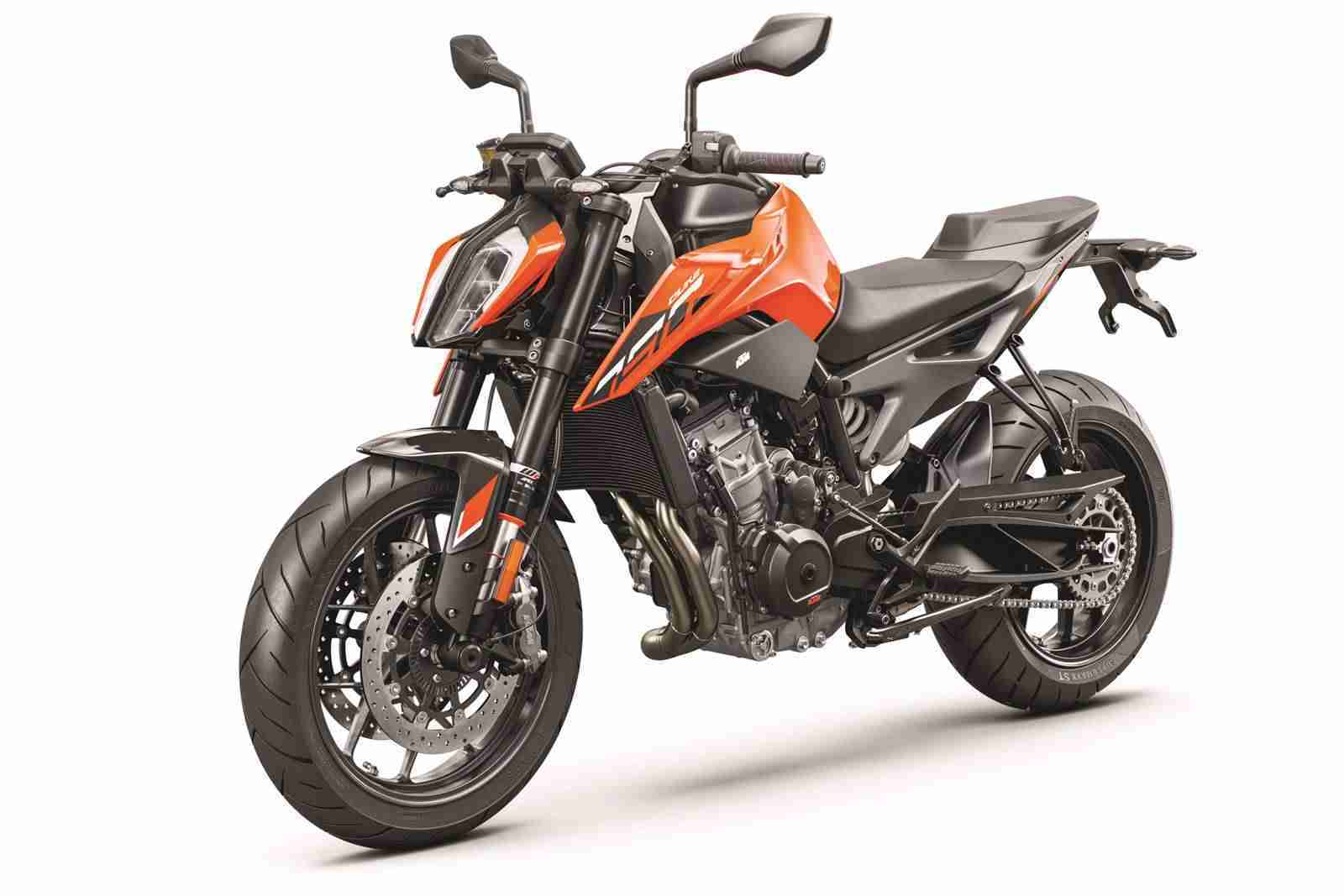 2022 KTM 790 DUKE Orange