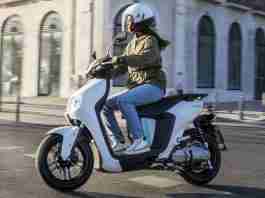 Yamaha electric scooter NEOs