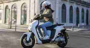 Yamaha electric scooter NEOs