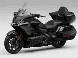 2022 Gold Wing Tour (DCT) Gunmetal Black Metallic (with blacked-out engine) colour option
