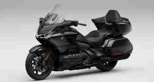 2022 Gold Wing Tour (DCT) Gunmetal Black Metallic (with blacked-out engine) colour option