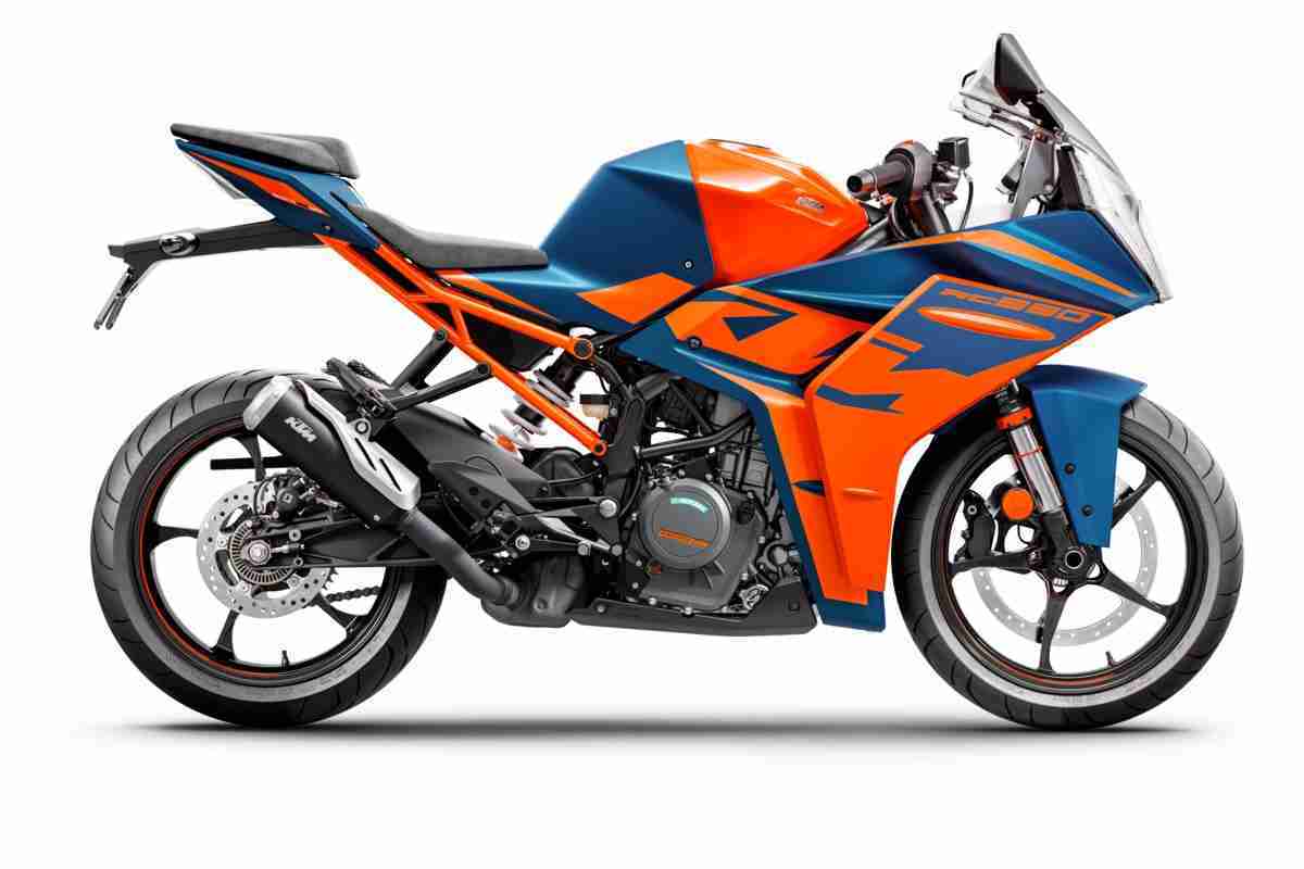 2022 KTM RC 390 Factory Racing Blue colour option