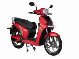 BGAUSS BG D15 in Red colour option