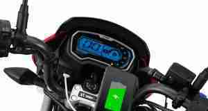 Hero Passion XTEC Mobile Charging