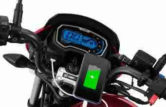 Hero Passion XTEC Mobile Charging