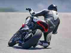 2022 MV Agusta DRAGSTER RC