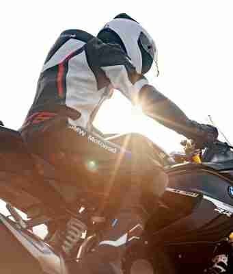 BMW G 310 RR Black storm colour option