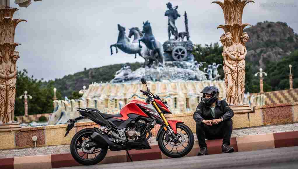 Honda CB300F review