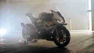 2023 BMW S1000RR in wallpaper