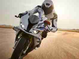 2023 BMW S1000RR in wallpaper