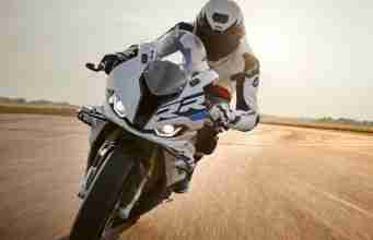 2023 BMW S1000RR in wallpaper