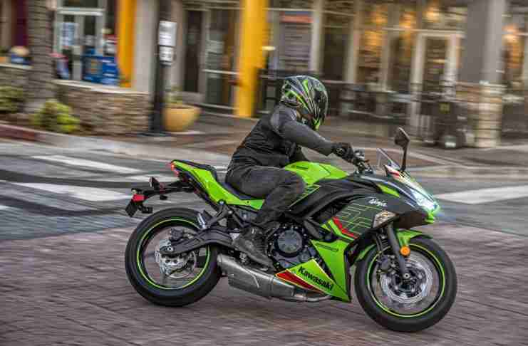 2023 Ninja 650 Lime Green Ebony