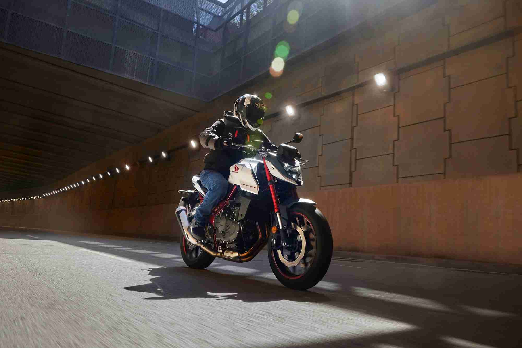 2023 CB750 Hornet images