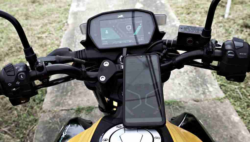 New TVS RAIDER gets 5 inch TFT screen and TVS SmartXonnect