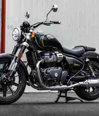 Super Meteor 650 HD wallpaper