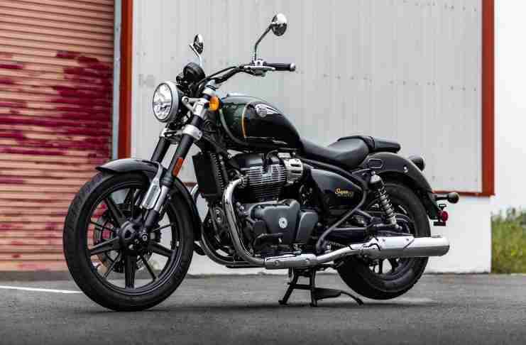 Super Meteor 650 HD wallpaper
