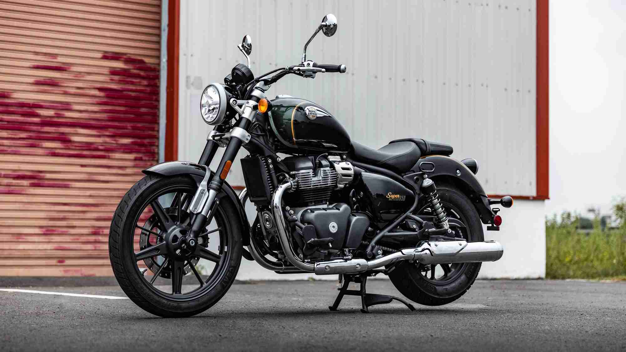 Super Meteor 650 HD wallpaper