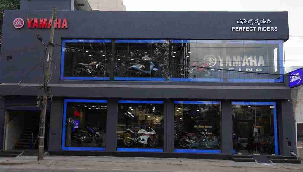 Perfect Riders Yamaha Blue Square