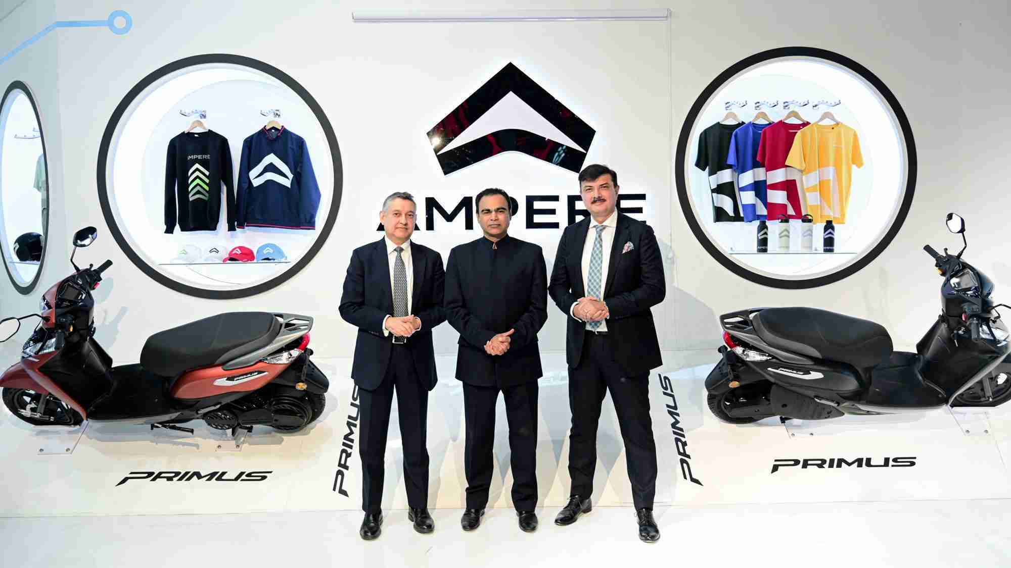 Greaves Cotton showcases six new EV two and threewheelers at Auto Expo