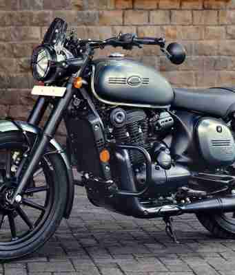 Jawa 42 Cosmic Carbon colour option