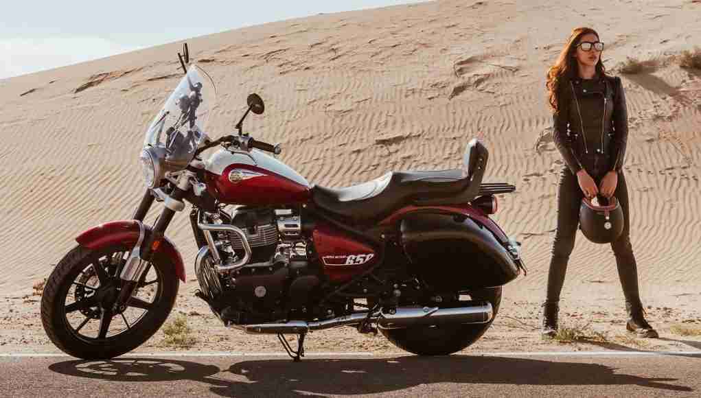 Royal Enfield Super Meteor 650 Celestial