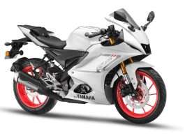 2023 Yamaha R15 V4 Intensity white colour