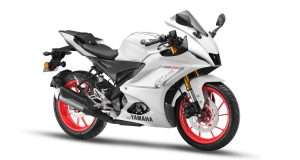 2023 Yamaha R15 V4 Intensity white colour