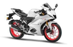 2023 Yamaha R15 V4 Intensity white colour