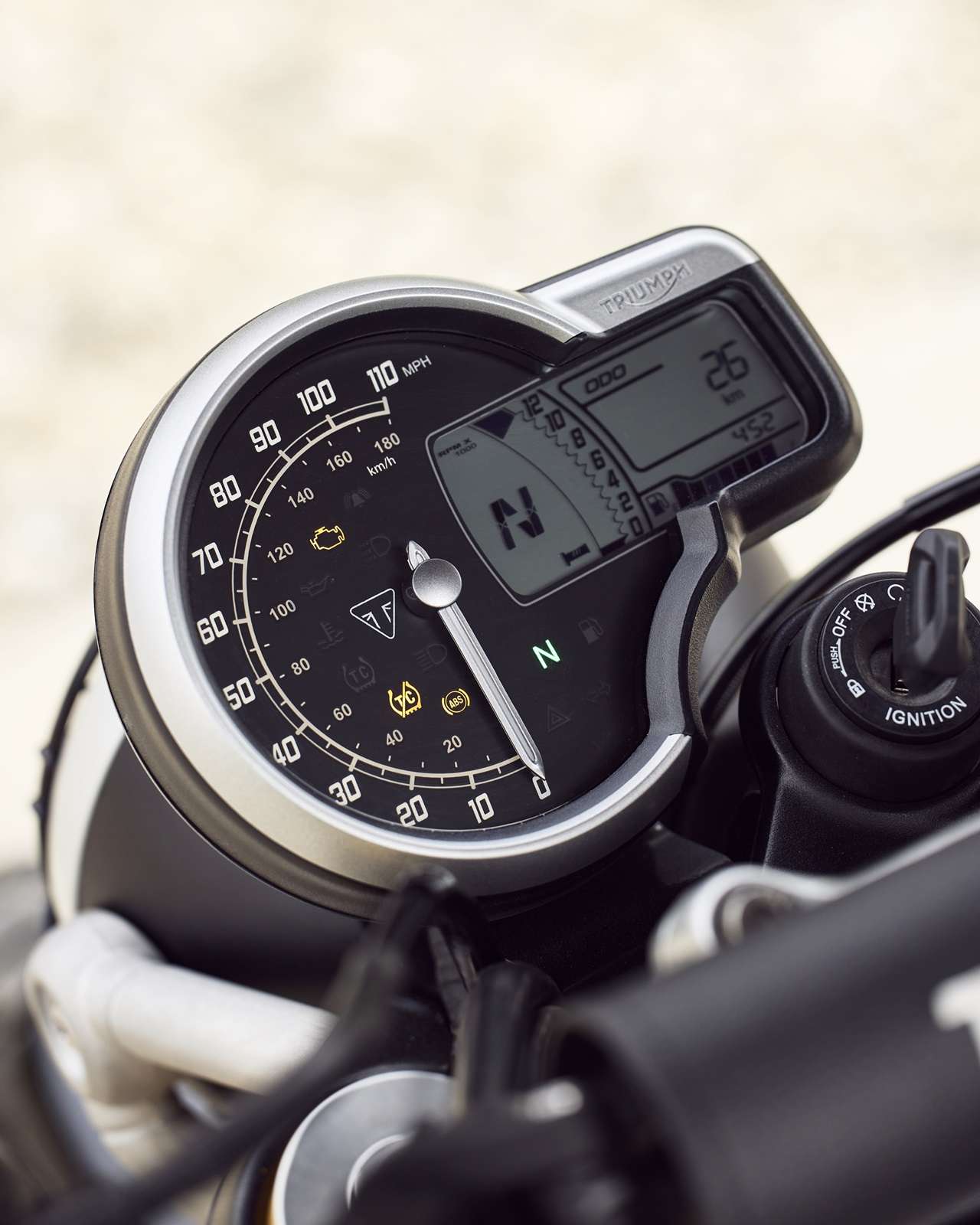 Triumph Speed 400 and Scrambler 400 X meter console