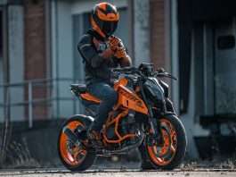 2024 KTM Duke 390 wallpaper