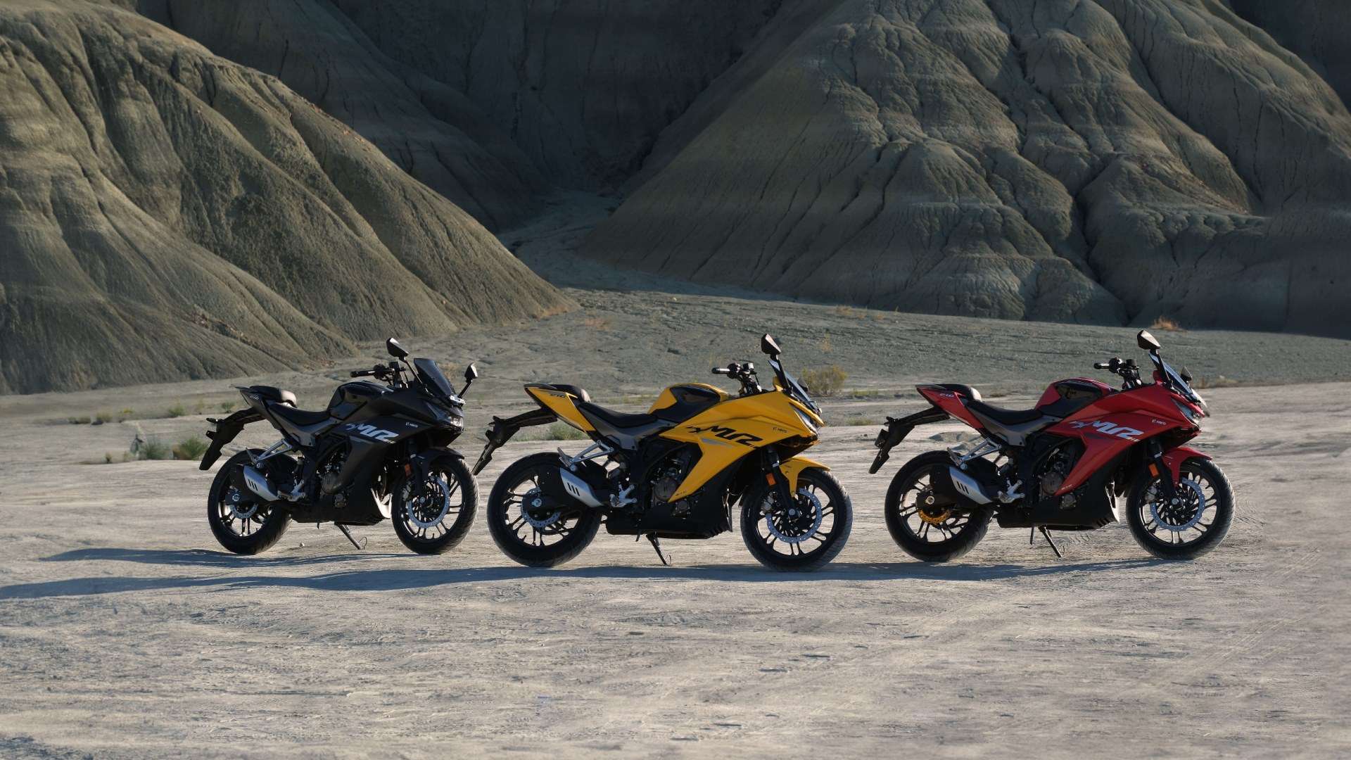 Karizma XMR colour options